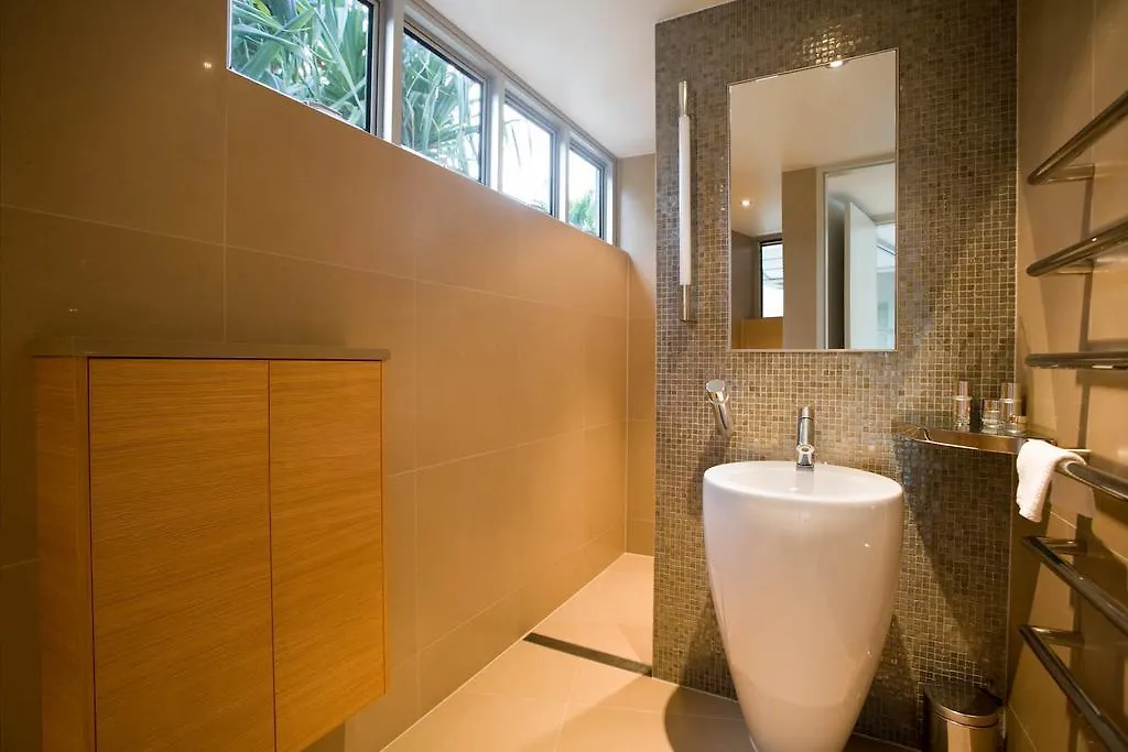 25 Witta Circle Villa Noosa Heads 0*,